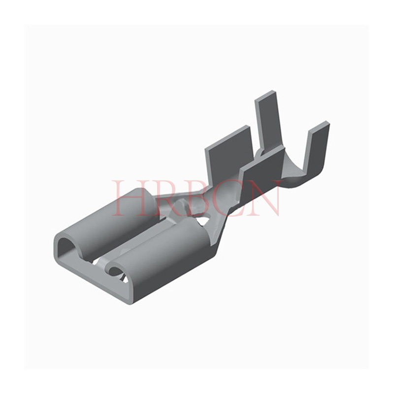 Quali sono i vantaggi di un connettore RAST Edge con passo di 5,0 mm?