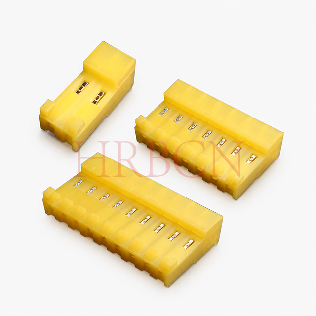 Connettore IDC ad estremità chiusa con linguette polarizzanti M7060R-NCR