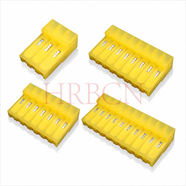 Connettore IDC con passo da 3,96 mm senza rampa di bloccaggio